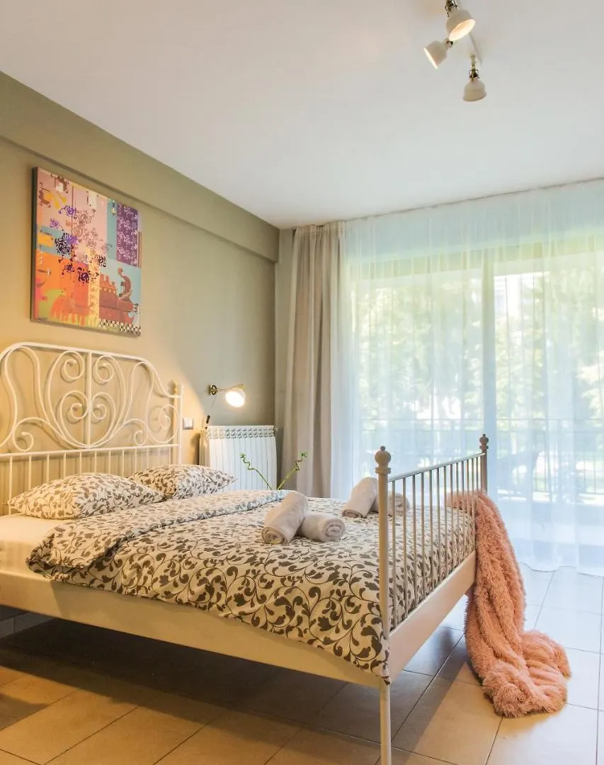 One Love Metropolitan Gardens Studio Appartement Boekarest