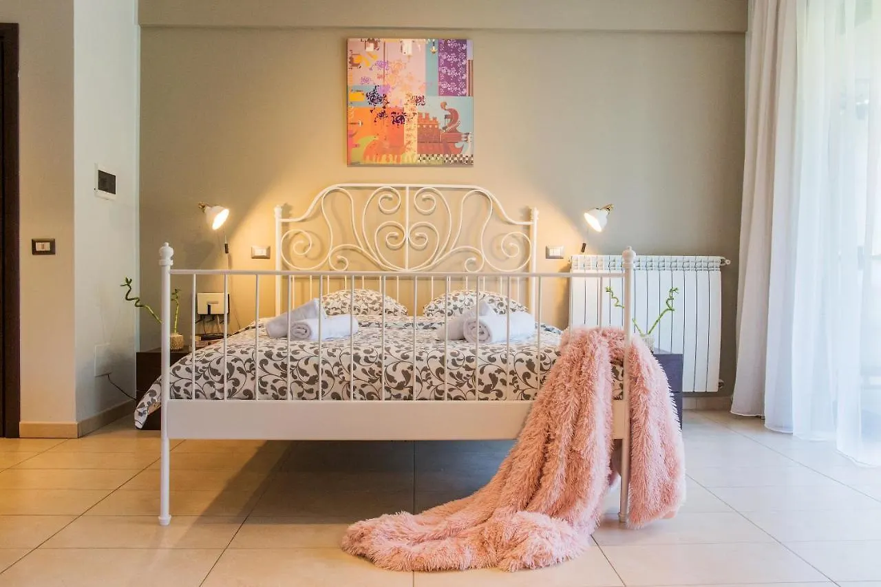 One Love Metropolitan Gardens Studio Appartement Boekarest