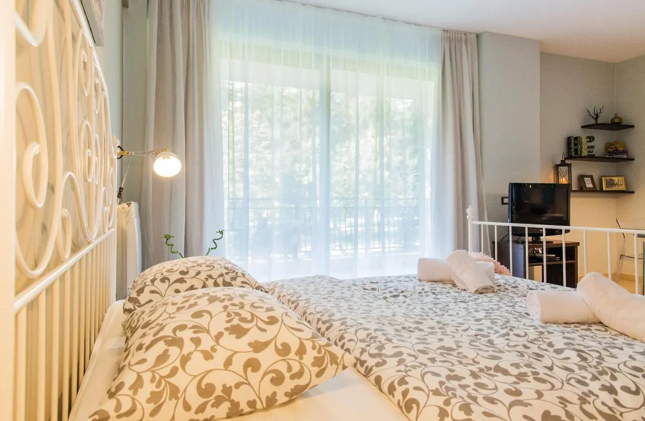 One Love Metropolitan Gardens Studio Appartement Boekarest